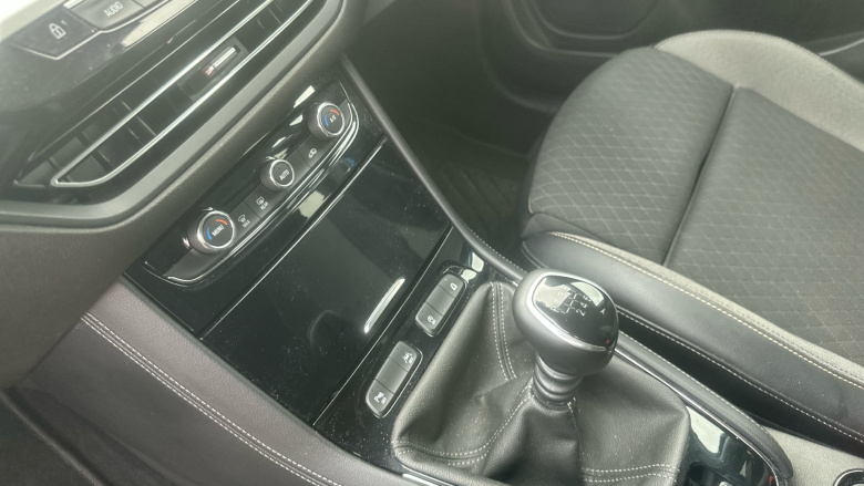 Vauxhall Grandland 1.2 Turbo SRi 5dr Petrol Hatchback